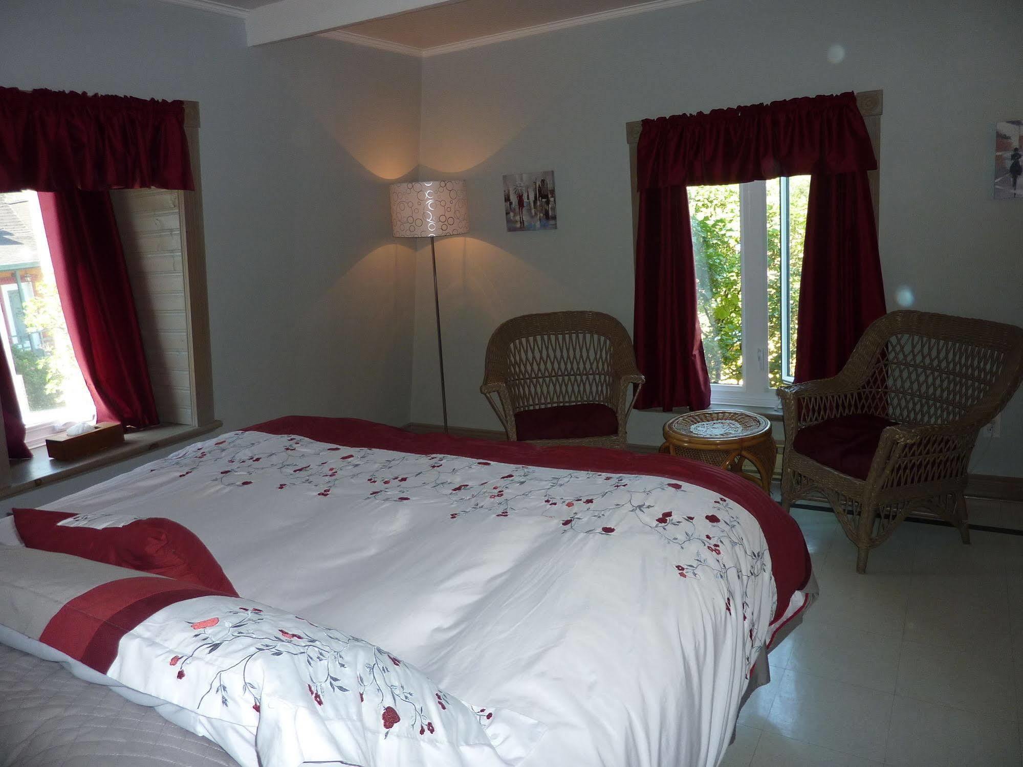 Auberge Petite Plaisance La Malbaie Extérieur photo