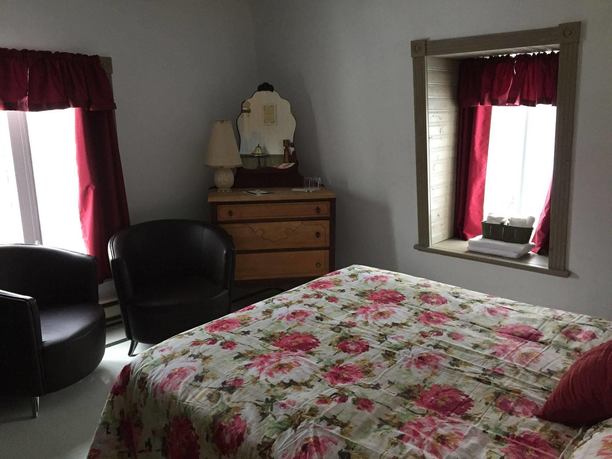 Auberge Petite Plaisance La Malbaie Extérieur photo